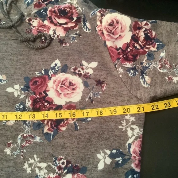 Bebop pullover Hoodie size Large grey floral with kangaroo pocket NEW - Picture 5 of 6